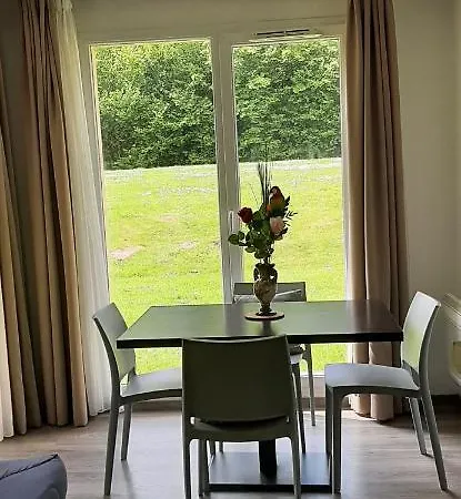 Le Maurifleur Vous Accueille A 3 Km De Honfleur Appartement Équemauville Buitenkant foto